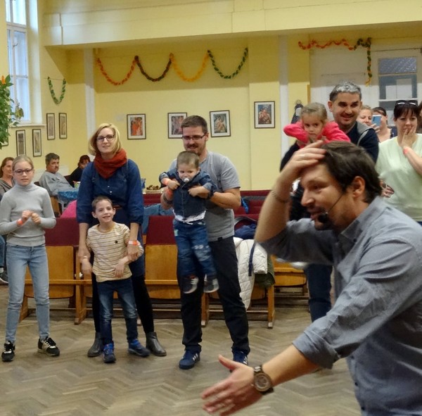 SZAKAJTÓ SZOLNOKI NÉPZENEI MŰHELY EGYESÜLET